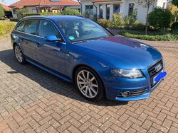 Blau Gebraucht 2011 Audi A4 Ambition Kombi | 7.300 € (Fairer Preis)