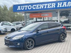 Blau Gebraucht 2011 Ford Focus Titanium Limousine | 4.990 € (Guter Preis)