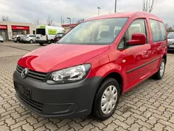 Rot Gebraucht 2011 VW Caddy Trendline Van / Kleinbus | 5.490 € (Etwas zu teuer)