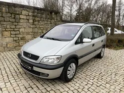 Silber Gebraucht 2002 Opel Zafira Elegance Van / Kleinbus | 1.999 € (Teuer)