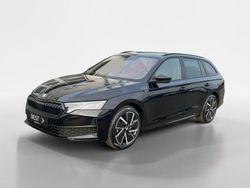 Schwarzmagic perleffekt Gebraucht 2024 Skoda Octavia SportLine Kombi | 34.985 € (Teuer)