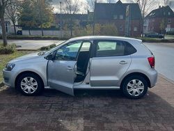 Silber Gebraucht 2009 VW Polo Comfortline Kleinwagen | 4.000 € (Etwas zu teuer)