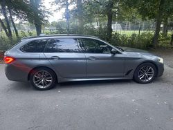 Grau Gebraucht 2019 BMW 530 M Sport Kombi | 25.900 € (Fairer Preis)