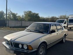 Silber Gebraucht 1985 BMW 732 Limousine | 23.999 €