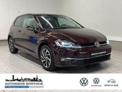 Rot Gebraucht 2018 VW Golf VII Join Limousine | 12.500 € (Guter Preis)