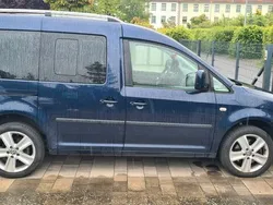 Blau Gebraucht 2014 VW Caddy Highline Van / Kleinbus | 17.499 € (Teuer)