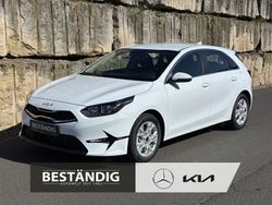 Carraraweiss Neu 2025 Kia Ceed Limousine | 21.490 € (Guter Preis)