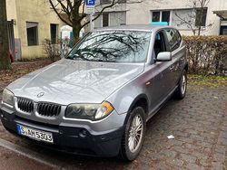 Grau Gebraucht 2004 BMW X3 SUV | 2.799 € (Fairer Preis)