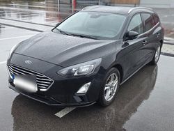 Schwarz Gebraucht 2019 Ford Focus Kombi | 13.000 € (Fairer Preis)