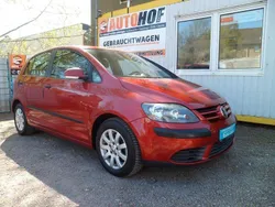 Rot Gebraucht 2005 VW Golf Plus Cross Trendline Van / Kleinbus | 5.390 € (Etwas zu teuer)