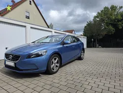 Blau Gebraucht 2015 Volvo V40 Kinetic Kombi | 10.400 € (Fairer Preis)