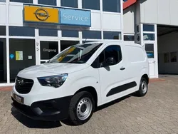 Weiß Gebraucht 2021 Opel Combo Selection Van / Kleinbus | 12.990 € (Fairer Preis)