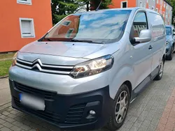 Grau Gebraucht 2017 Citroën Jumpy Van / Kleinbus | 5.950 €