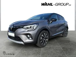 Grau Gebraucht 2024 Renault Captur Techno SUV | 20.970 € (Guter Preis)