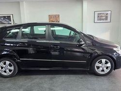 Schwarz Gebraucht 2010 Mercedes B180 Van / Kleinbus | 2.490 € (Guter Preis)