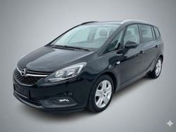 Schwarz Gebraucht 2016 Opel Zafira Van / Kleinbus | 12.690 € (Fairer Preis)