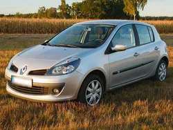 Silber Gebraucht 2007 Renault Clio III Kleinwagen | 3.600 € (Fairer Preis)