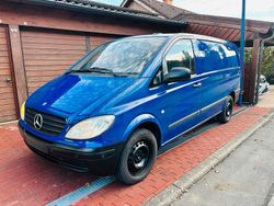 Blau Gebraucht 2009 Mercedes Vito Van / Kleinbus | 5.995 € (Fairer Preis)