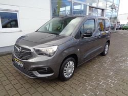 Grau Gebraucht 2022 Opel Combo Life Edition Van / Kleinbus | 20.900 € (Fairer Preis)