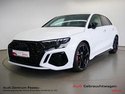 Gletscherweiß metallic Gebraucht 2024 Audi RS3 Sportback Ambiente Kleinwagen | 58.450 € (Guter Preis)
