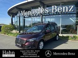 Rubellitrot Gebraucht 2023 Mercedes 180 Progressive Limousine | 29.950 € (Fairer Preis)