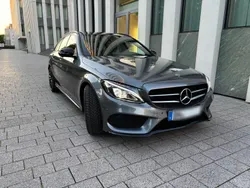 Grau Gebraucht 2017 Mercedes C300 AMG line Kombi | 28.800 € (Etwas zu teuer)