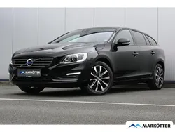 Schwarz Gebraucht 2018 Volvo V60 Linje Svart Kombi | 16.450 € (Superpreis)