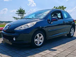 Schwarz Gebraucht 2009 Peugeot 207 Tendance Limousine | 2.590 € (Fairer Preis)
