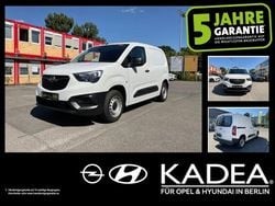 Weiss Gebraucht 2022 Opel Combo Van / Kleinbus | 15.490 € (Guter Preis)