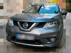 Grau Gebraucht 2017 Nissan X-Trail SUV | 15.890 € (Fairer Preis)