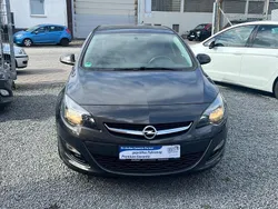 Grau Gebraucht 2014 Opel Astra Energy Limousine | 8.290 € (Teuer)