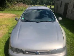 Grau Gebraucht 1996 Fiat Marea Weekend Kombi | 400 €