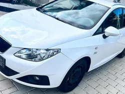 Weiß Gebraucht 2011 Seat Ibiza ST Kombi | 2.500 € (Guter Preis)