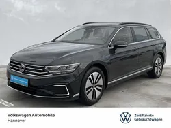 Grau Gebraucht 2021 VW Passat GTE Kombi | 23.490 € (Guter Preis)