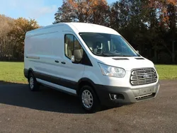 Weiß Gebraucht 2019 Ford Transit Abholung | 20.999 € (Fairer Preis)