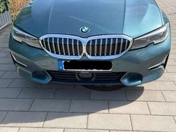 Andere farben Gebraucht 2019 BMW 330 Luxury Line Kombi | 35.000 €