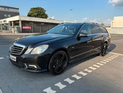 Schwarz Gebraucht 2010 Mercedes E350 AMG line Kombi | 11.900 €