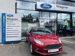 Rot Gebraucht 2015 Ford Fiesta Titanium Kleinwagen | 9.930 €
