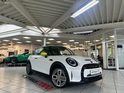 Gebraucht 2023 Mini Cooper S Classic Kleinwagen | 22.950 € (Etwas zu teuer)