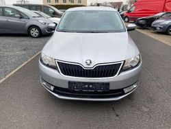 Silber Gebraucht 2016 Skoda Rapid Joy Limousine | 7.999 € (Guter Preis)