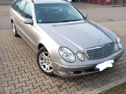 Silber Gebraucht 2003 Mercedes E240 Classic Kombi | 3.150 € (Guter Preis)