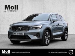 Grau Gebraucht 2023 Volvo XC40 Plus SUV | 35.980 € (Fairer Preis)