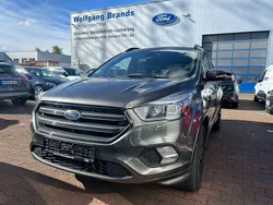 Grau Gebraucht 2017 Ford Kuga ST-Line SUV | 8.900 € (Superpreis)