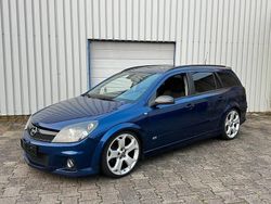 Blau Gebraucht 2006 Opel Astra OPC Kombi | 3.250 €