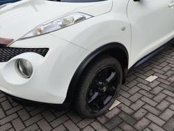 Weiß Gebraucht 2011 Nissan Juke SUV | 5.300 € (Guter Preis)