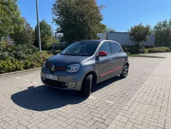 Grau Gebraucht 2019 Renault Twingo Le Coq Sportif Kleinwagen | 12.500 € (Fairer Preis)