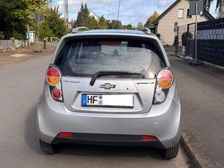 Grau Gebraucht 2010 Chevrolet Spark Kleinwagen | 2.900 € (Fairer Preis)