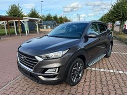 Grau Gebraucht 2018 Hyundai Tucson SUV | 12.000 € (Guter Preis)