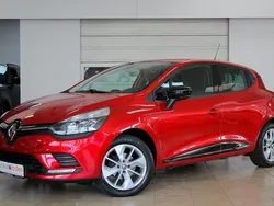 Rot Gebraucht 2017 Renault Clio IV LIMITED Limousine | 10.950 € (Fairer Preis)