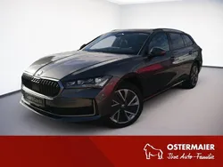 Graphitegrau metallic Gebraucht 2024 Skoda Superb Selection Kombi | 44.890 €